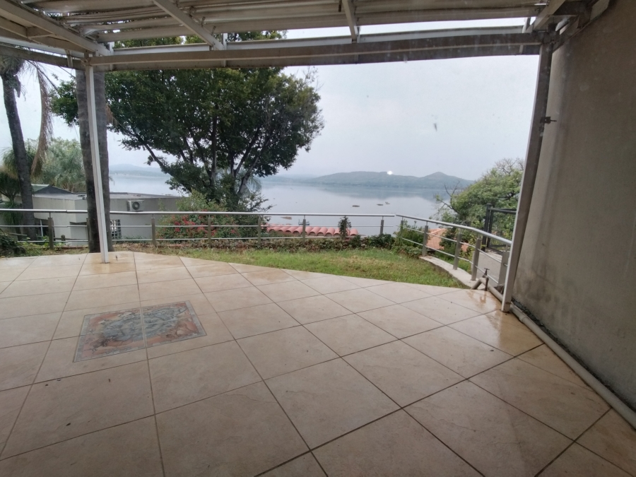 3 Bedroom Property for Sale in Kosmos North West